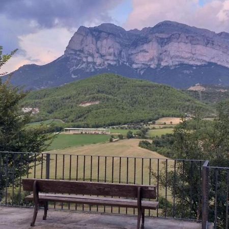 Preciosas Vistas A La Montana, Luminoso Y Acogedor Lägenhet El Pueyo de Araguás Exteriör bild