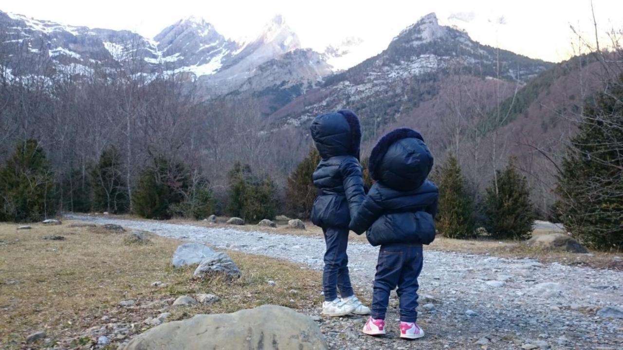 Preciosas Vistas A La Montana, Luminoso Y Acogedor Lägenhet El Pueyo de Araguás Exteriör bild